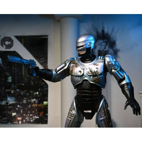 Neca - RoboCop - Ultimate Battle Beschädigter RoboCop mit Stuhl
