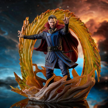 Diamond Marvel Gallery Figurine - Doctor Strange in the Multiverse of Madness
