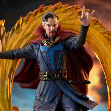 Diamond Marvel Gallery Figurine - Doctor Strange in the Multiverse of Madness