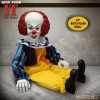Mezco - CA - IT - Er ist wieder da - Roto Doll Pennywise 1990 - Mega Designer Serie