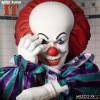 Mezco - CA - IT - Er ist wieder da - Roto Doll Pennywise 1990 - Mega Designer Serie