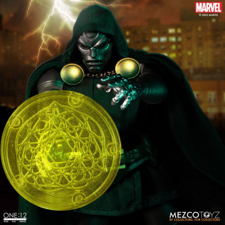 Mezco One 12 - Doctor Doom - Doktor Doof