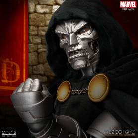 Mezco One 12 - Doctor Doom - Doktor Doof