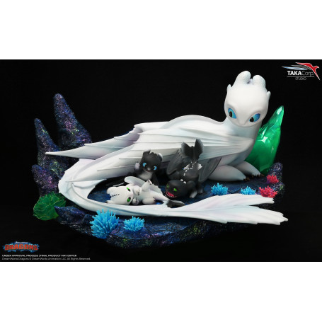 Taka Corp - HELLER FURIER & DIE NACHTLICHTEN - How to Train Your Dragon - 1/6
