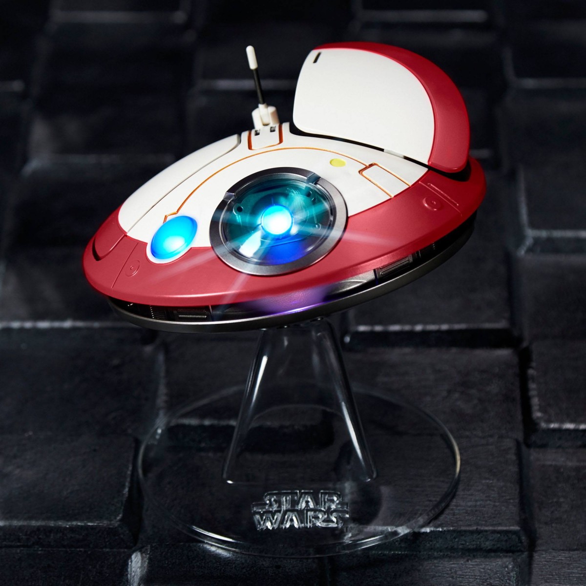 Hasbro Star Wars: Obi-Wan Kenobi figurine électronique LO-LA59 (Lola) Animatronic Edition 15 cm