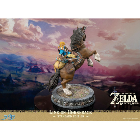 First 4 Figures - Zelda - The Legend of Zelda: Breath of The Wild - Link on Horseback (Standard Edition)