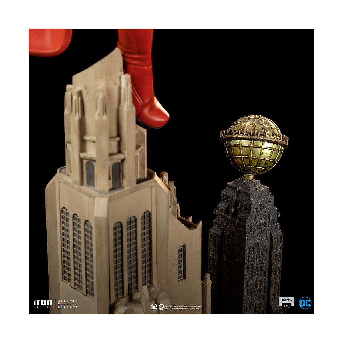 Iron Studios - Superman und Loic Lane Diorama 1/6