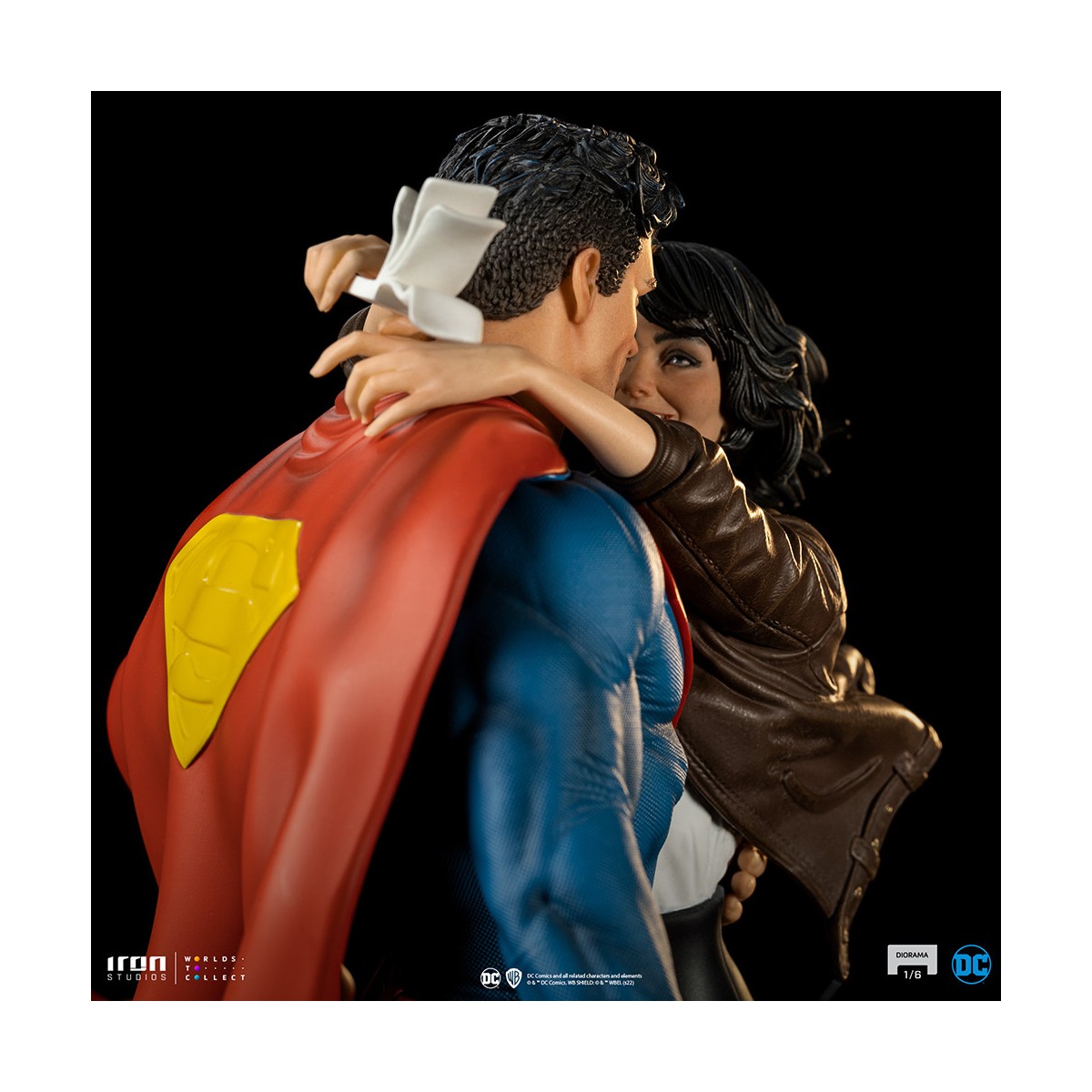 Iron Studios - Superman und Loic Lane Diorama 1/6