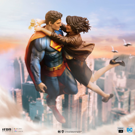 Iron Studios - Superman und Loic Lane Diorama 1/6