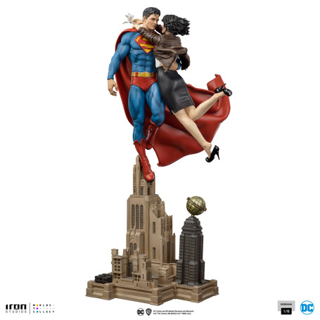 Iron Studios - Superman und Loic Lane Diorama 1/6