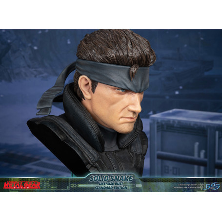 Metal Gear Solid - Buste Solid Snake Life Size - First 4 Figures