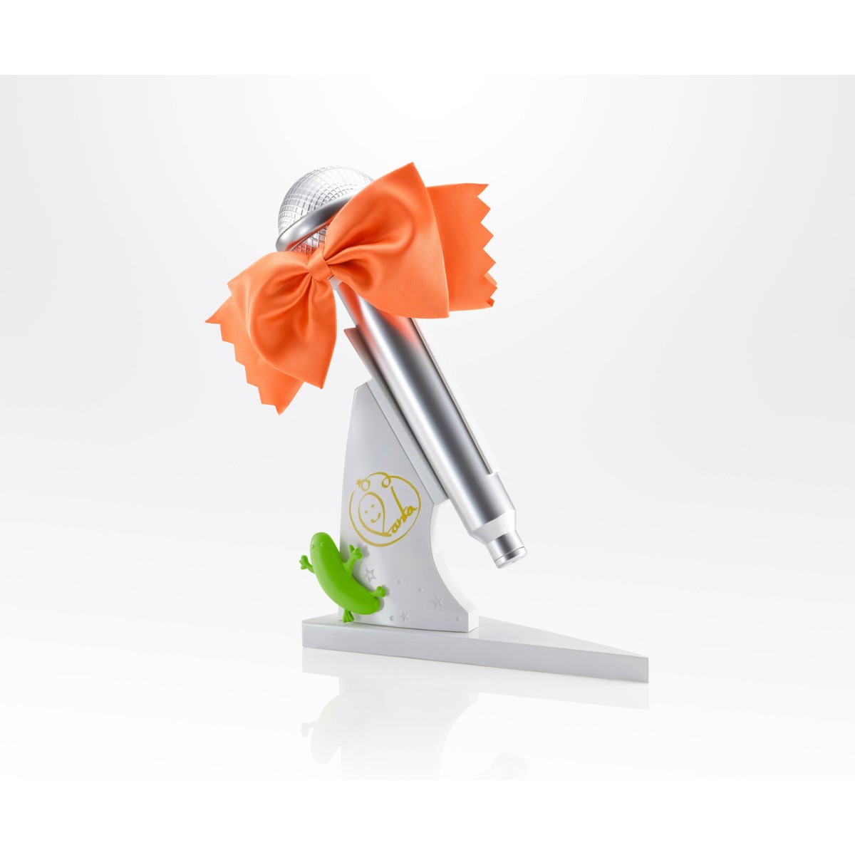 Bandai Tamashii - Macross Frontier Proplica - RANKAS LEE'S MICROPHONE 1:1