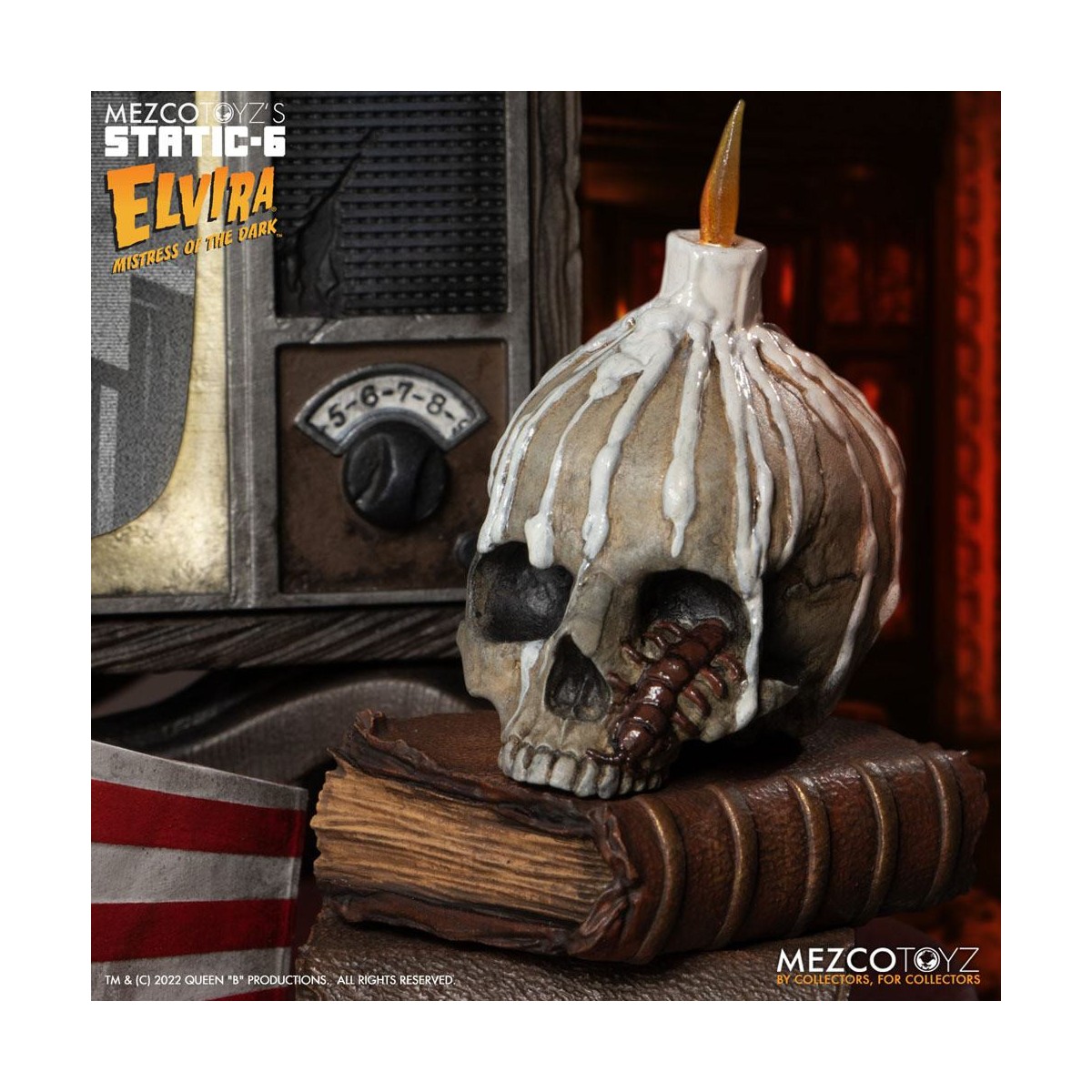 Mezco - Static 6 - Elvira Herrin der Finsternis 1/6 Statue