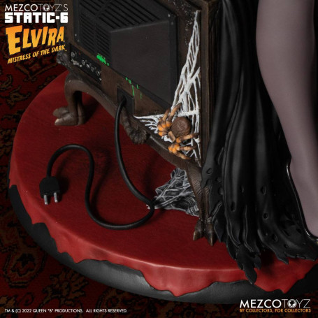 Mezco - Static 6 - Elvira Herrin der Finsternis 1/6 Statue