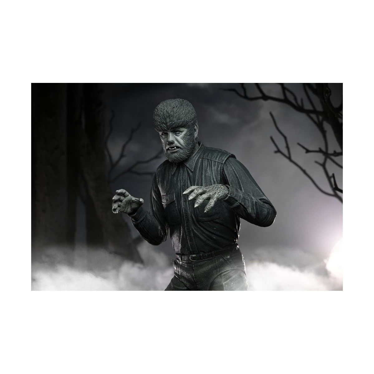 NECA - Ultimate The Wolf Man Black & White Version - Universal Monsters