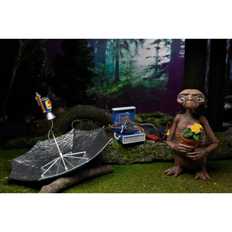 Neca - E.T. The Extra Terrestrial - Ultimate Deluxe E.T.