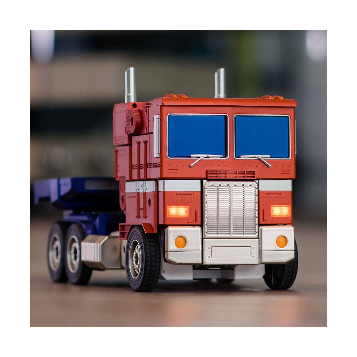 Robosen - Transformers Optimus Prime - Interaktiver selbstverwandelnder Roboter - Englische Version