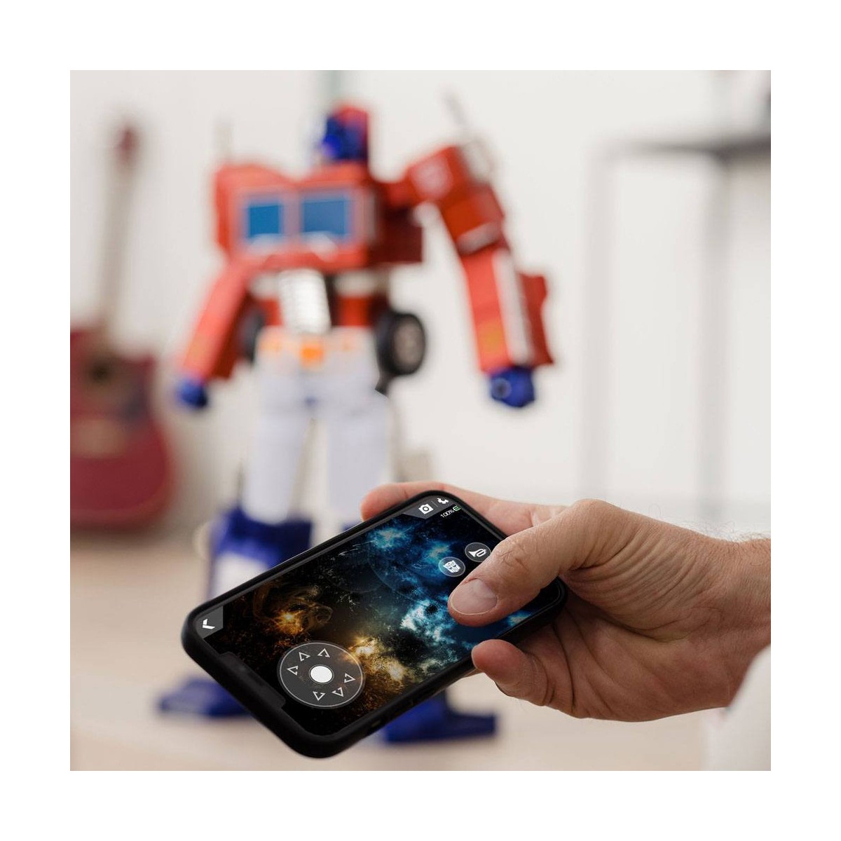 Robosen - Transformers Optimus Prime - Interaktiver selbstverwandelnder Roboter - Englische Version