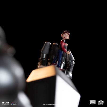 Iron Studios - Demi Art Scale 1/20 - Der eiserne Riese Statuette Iron Giant & Hogarth Hughes
