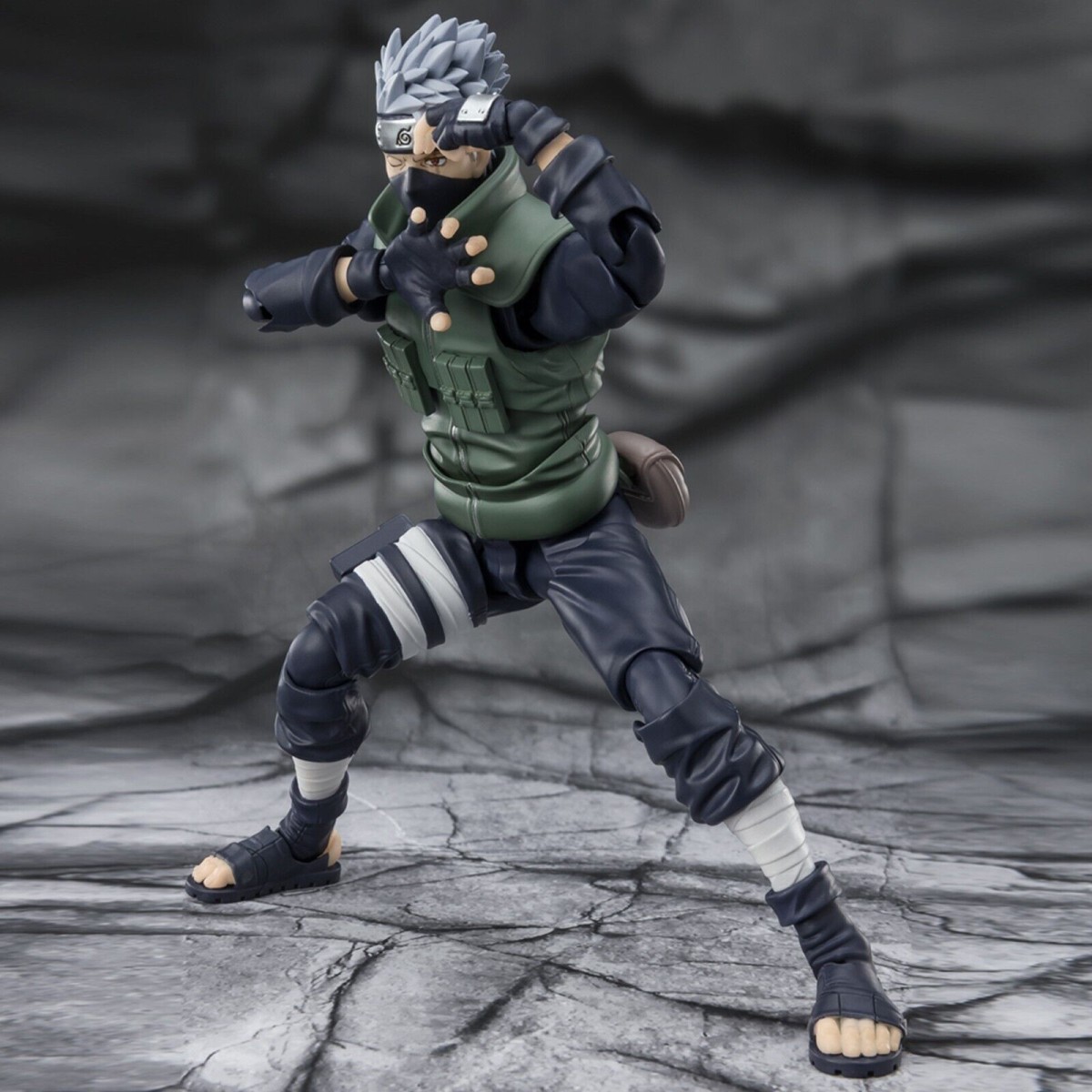 Bandai Tamashi Nation SH Figuarts SHF - Hatake Kakashi THE FAMED SHARINGAN HERO - Naruto Shippuden