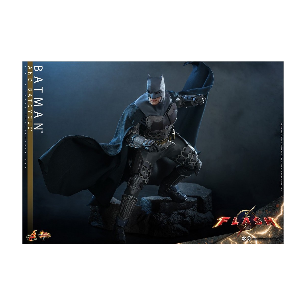 Hot Toys - DC Comics - Batman (Affleck) and Batcycle 1:6 Scale Figure Set The Flash - Movie Masterpiece 1/6