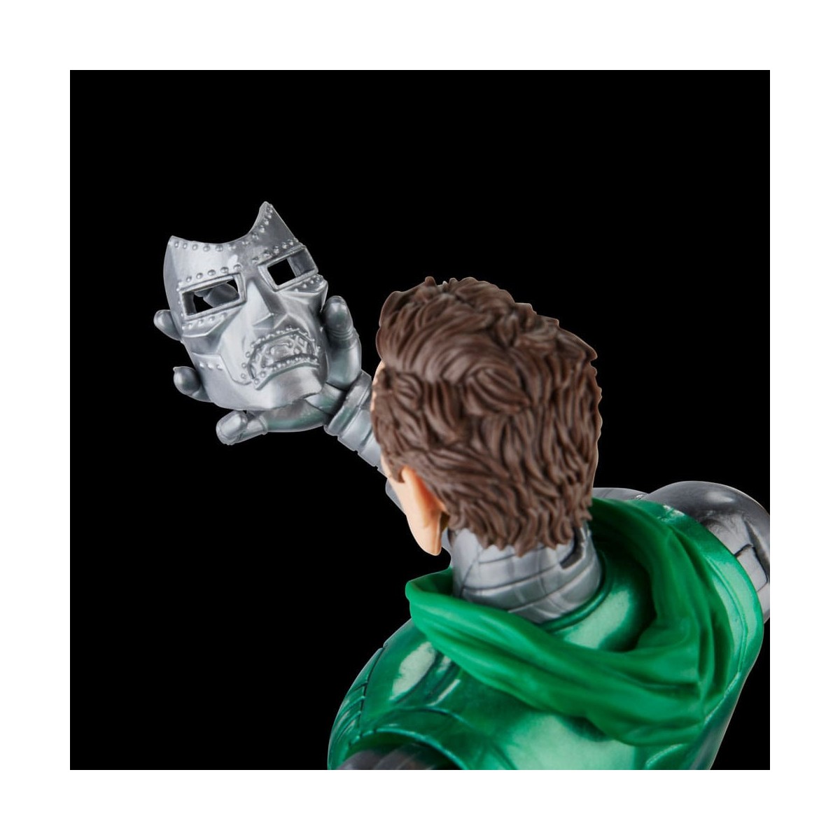 Marvel Legends - CAPTAIN MARVEL VS DR. DOOM - Avengers: Beyond Earth's Mightiest